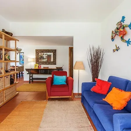 Sleeps 12 Pool Wifi Villa